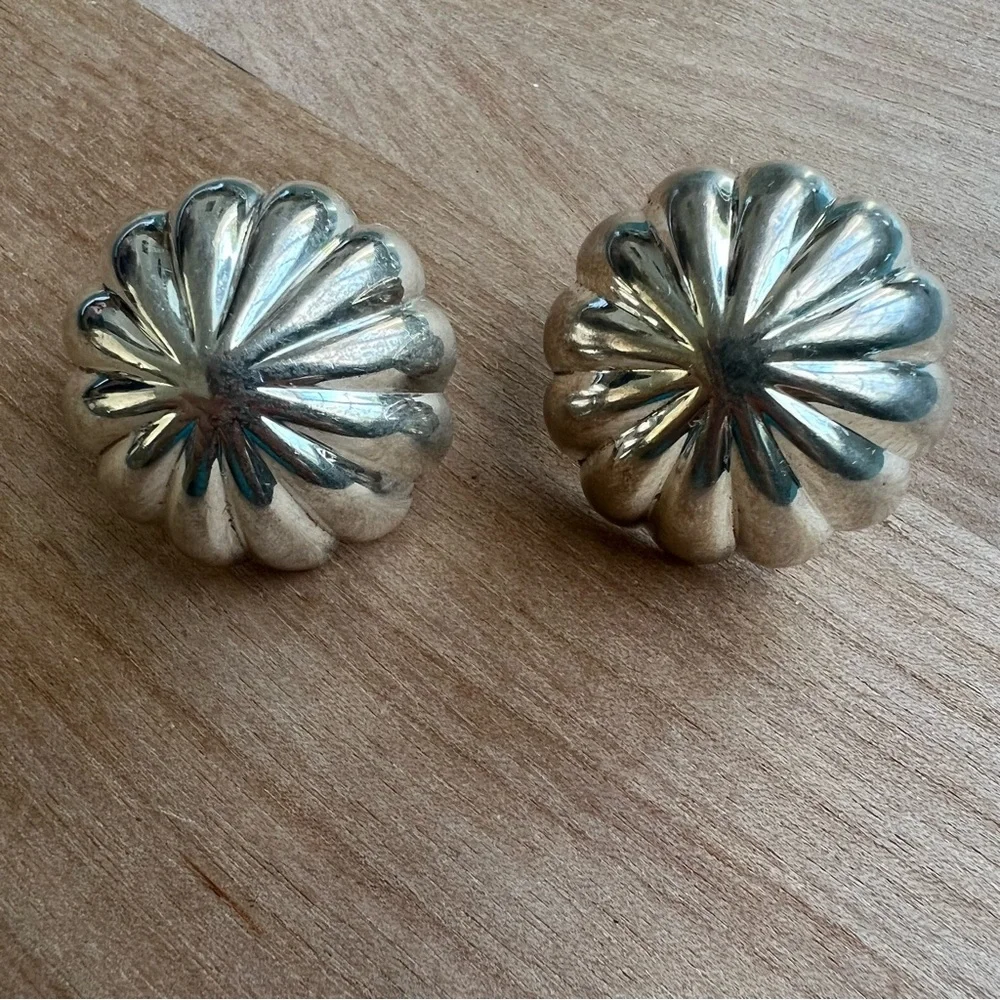 Vintage jondell Puffy 925 Sterling Silver Button Earrings